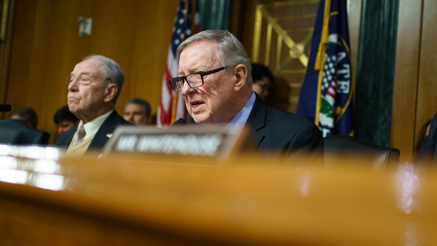 Six Senate Democrats Probe Tobacco Giants for Lobbying After FDA Eases Vape Rules