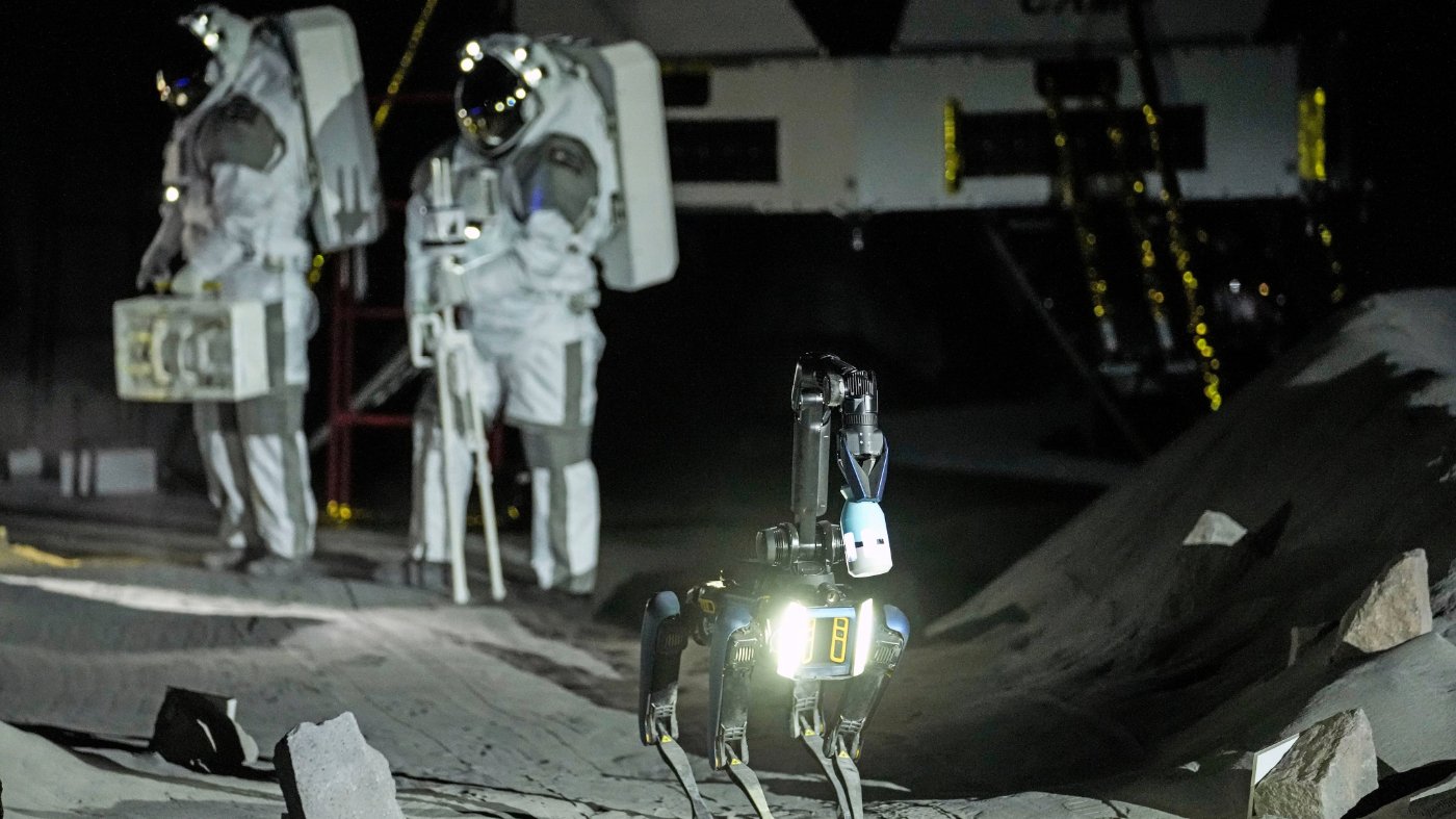 Space Policy Debate: AI and Robotics to Augment, Not Replace, Human Astronauts