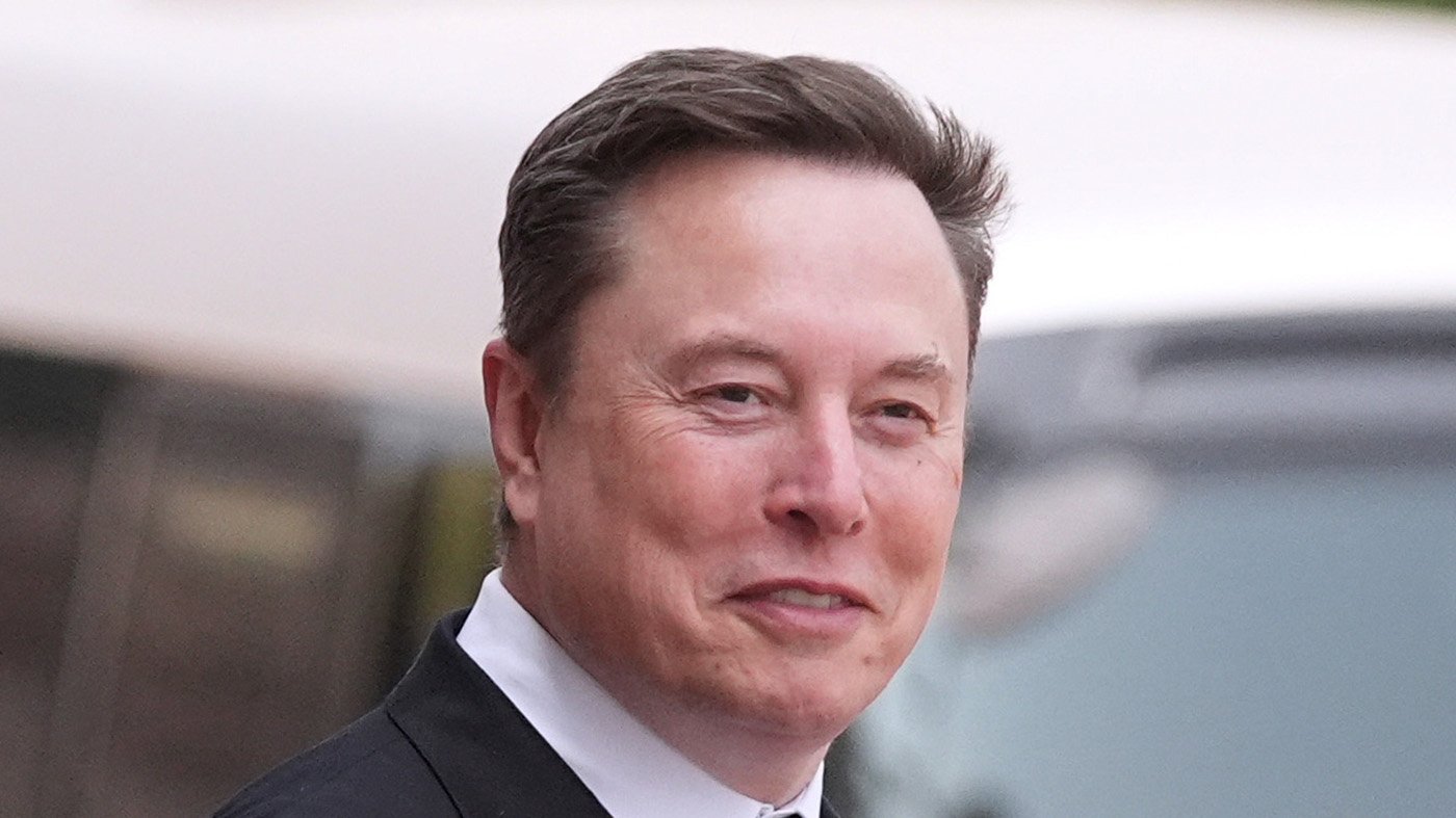SpaceX IPO Poised to Make Elon Musk First Trillionaire, Sparking Inequality Debate