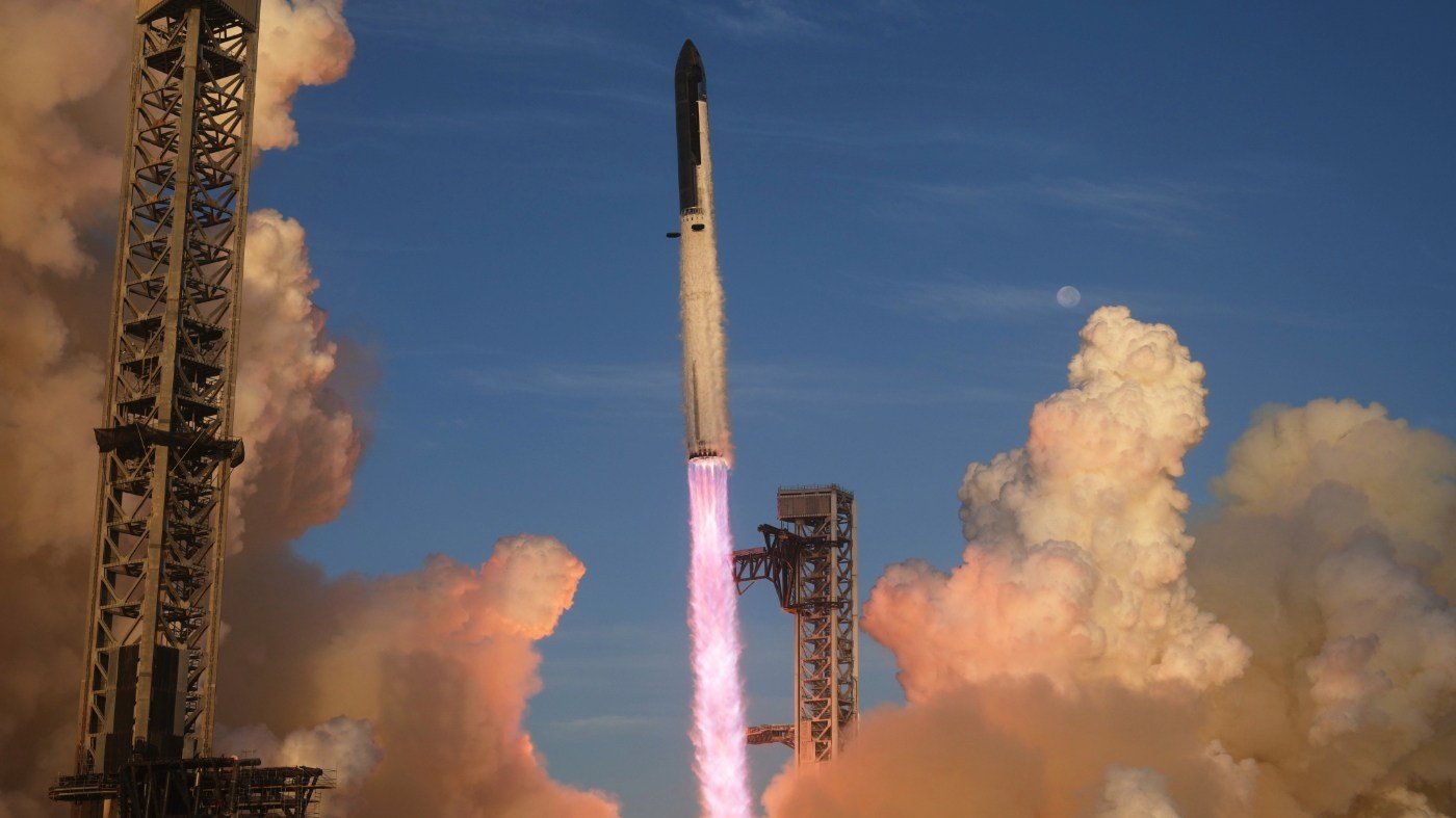 SpaceX Starship reaches orbit, marking key milestone for lunar ambitions