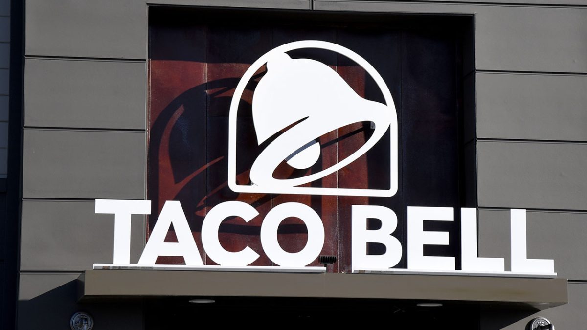 Taco Bell Pulls Lettuce Amid FDA Probe into Cyclosporiasis Outbreak