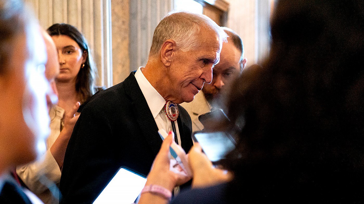 Tillis: Trump's Russian Diesel Deal Undercuts Graham's Sanctions Push