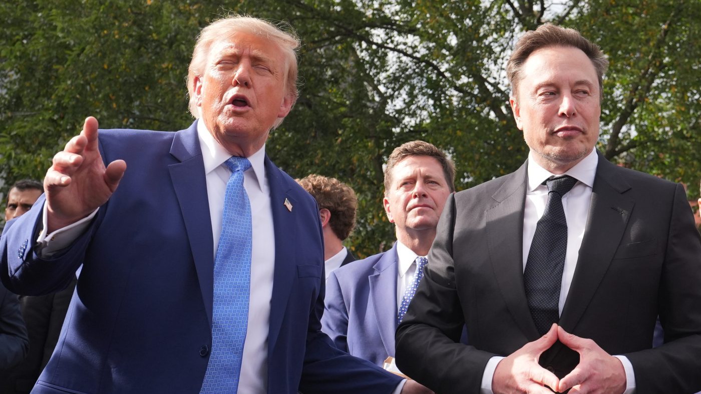 Trump and Musk Deny Role in Ukraine Starlink Outage Amid Escalating Feud