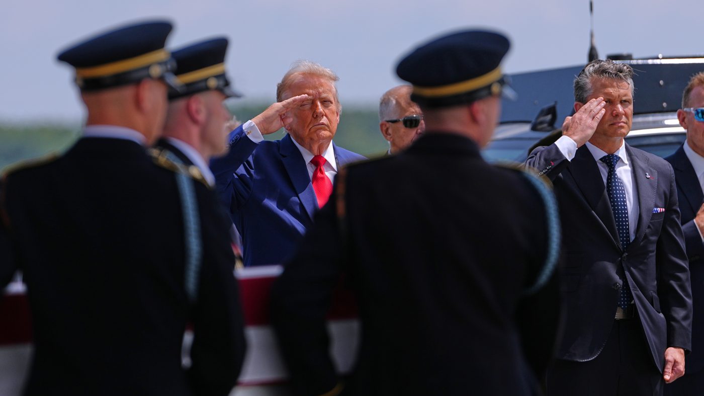 Trump at Dover for Four Fallen Troops; Vows Iran Will 'Pay a Big Price'