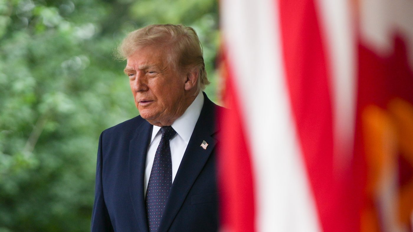 Trump Attends Transfer of Troops Killed in Renewed Iran Conflict