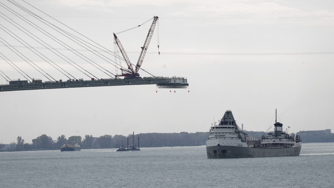 Trump Claims Better Deal as US-Canada Bridge Opens After Delay