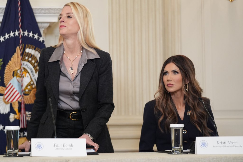 Trump Dismisses Bondi and Noem, Revealing Limits of Loyalty in His Administration