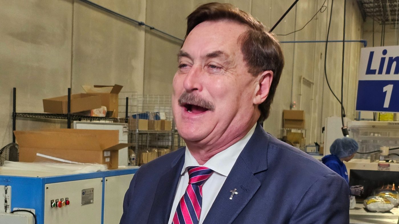 Trump Endorses MyPillow Founder Mike Lindell for Minnesota Governor