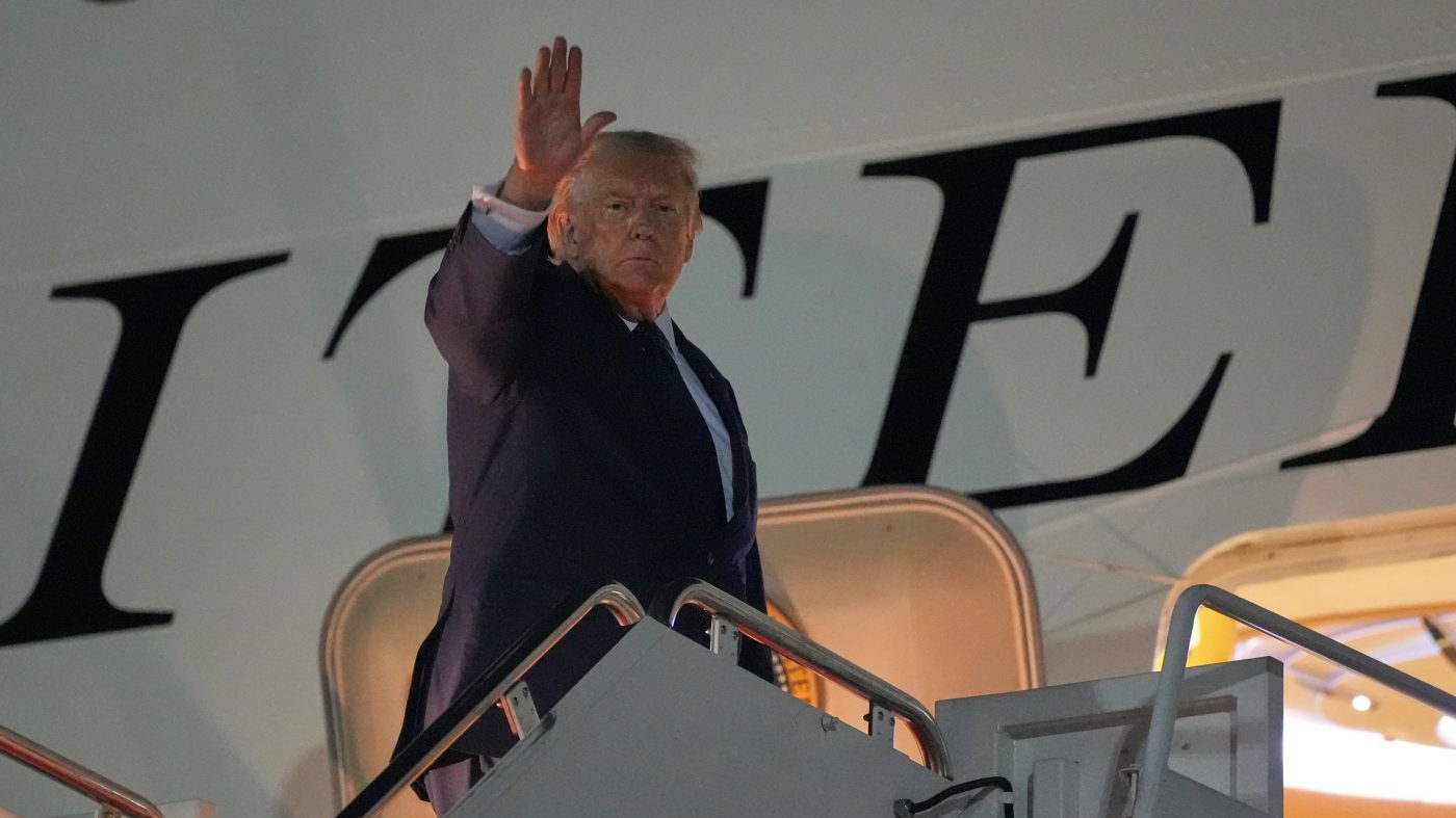 Trump Flies Old Air Force One Home, Jokes About Iran Assassination Threat