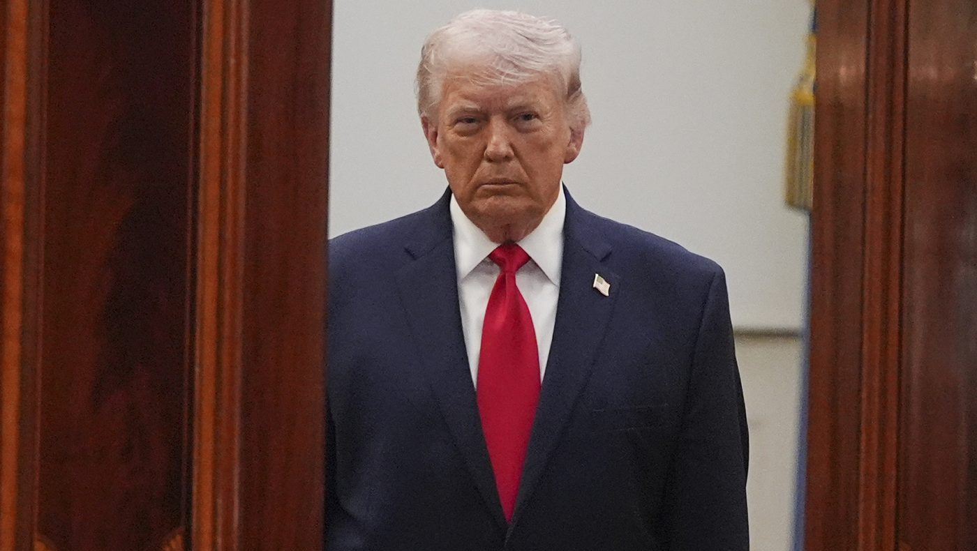 Trump Issues 48-Hour Ultimatum to Iran, Threatens Escalation After Aircraft Losses