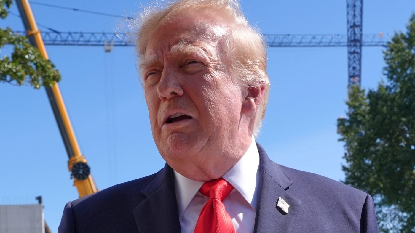 Trump Kicks Off Red-State Midterm Blitz with Oklahoma Rally