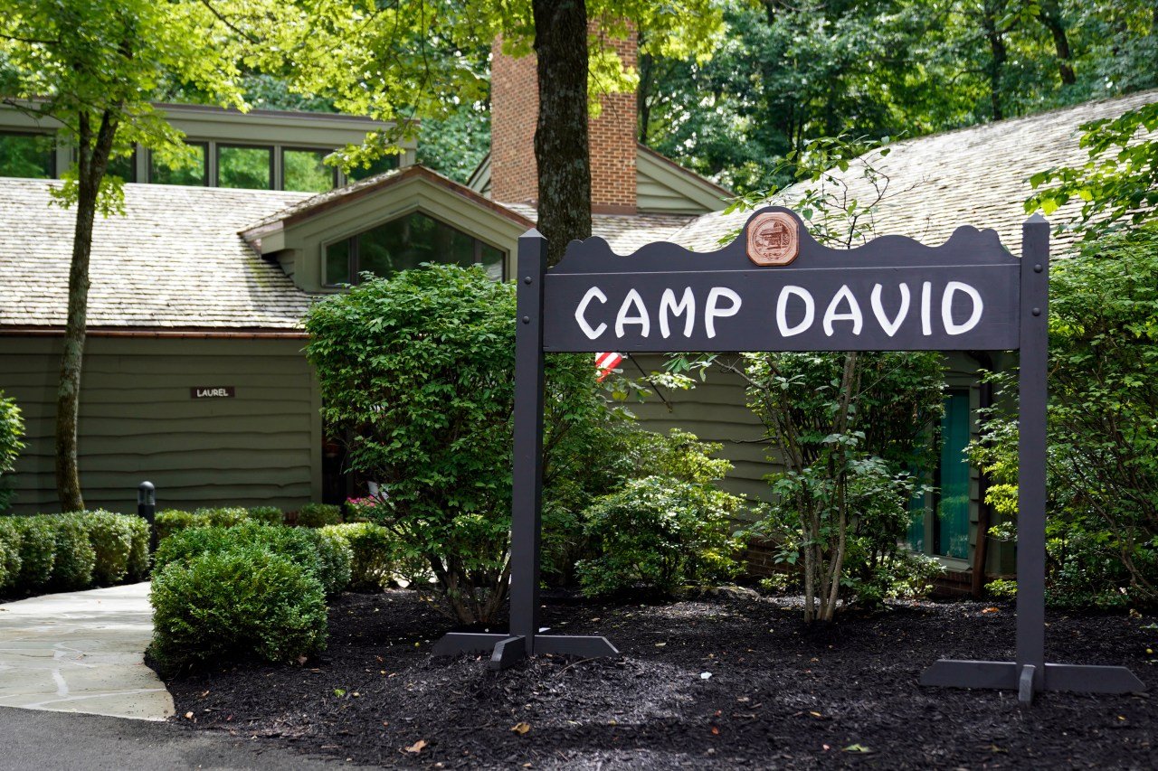 Trump Moves Cabinet Meeting to Camp David for a Change of Scenery