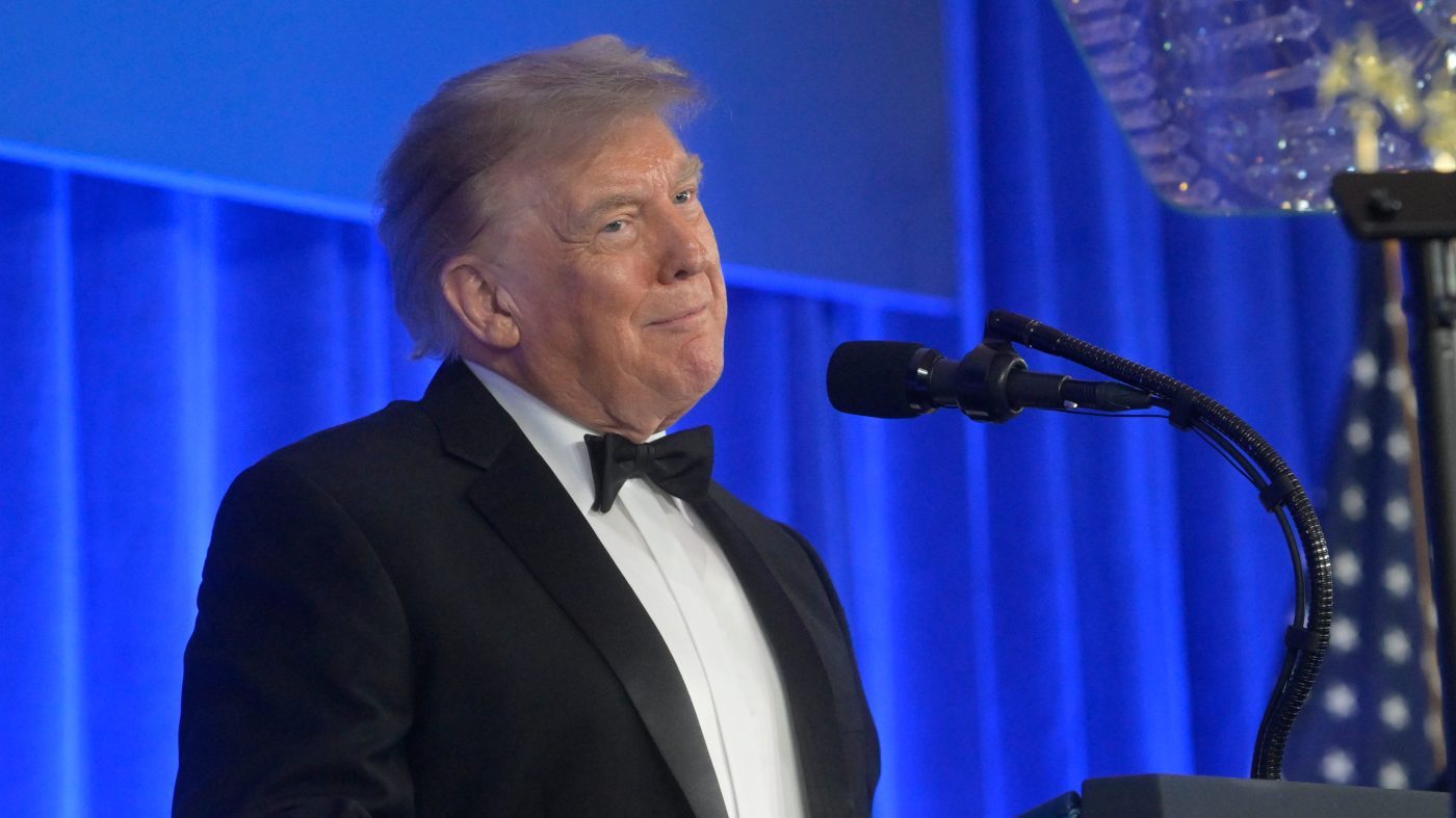 Trump Pauses Iran Strikes, Heads to Michigan as Senate GOP Frets Over War Costs
