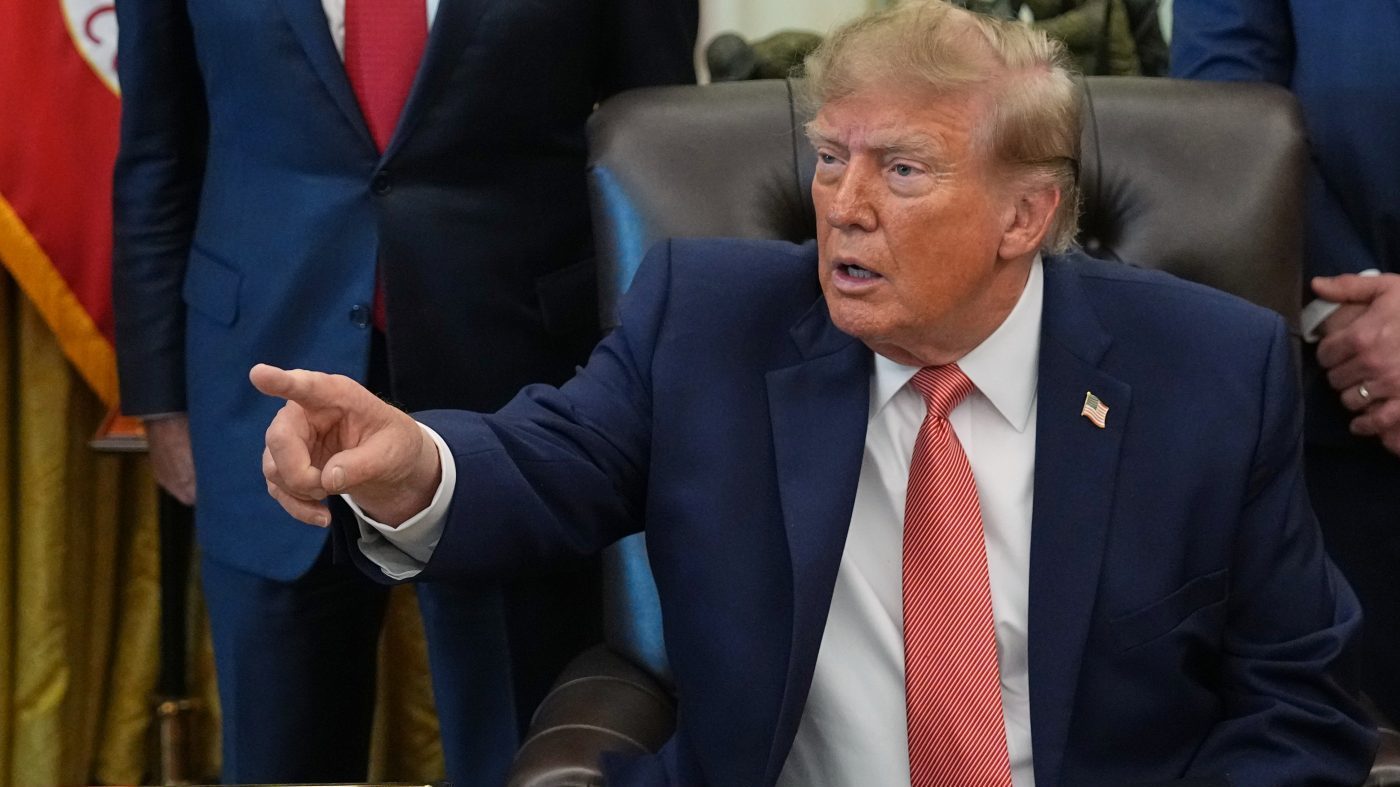 Trump Presses Putin on Detained American as Witkoff Heads to Moscow