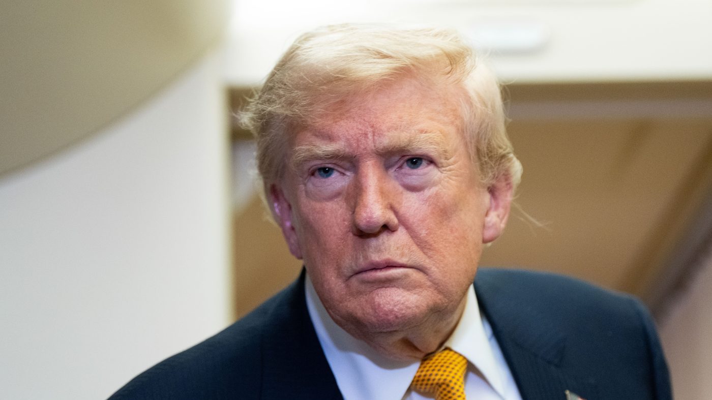 Trump Reinstates Strait of Hormuz Blockade, Imposes 20% Shipping Levy