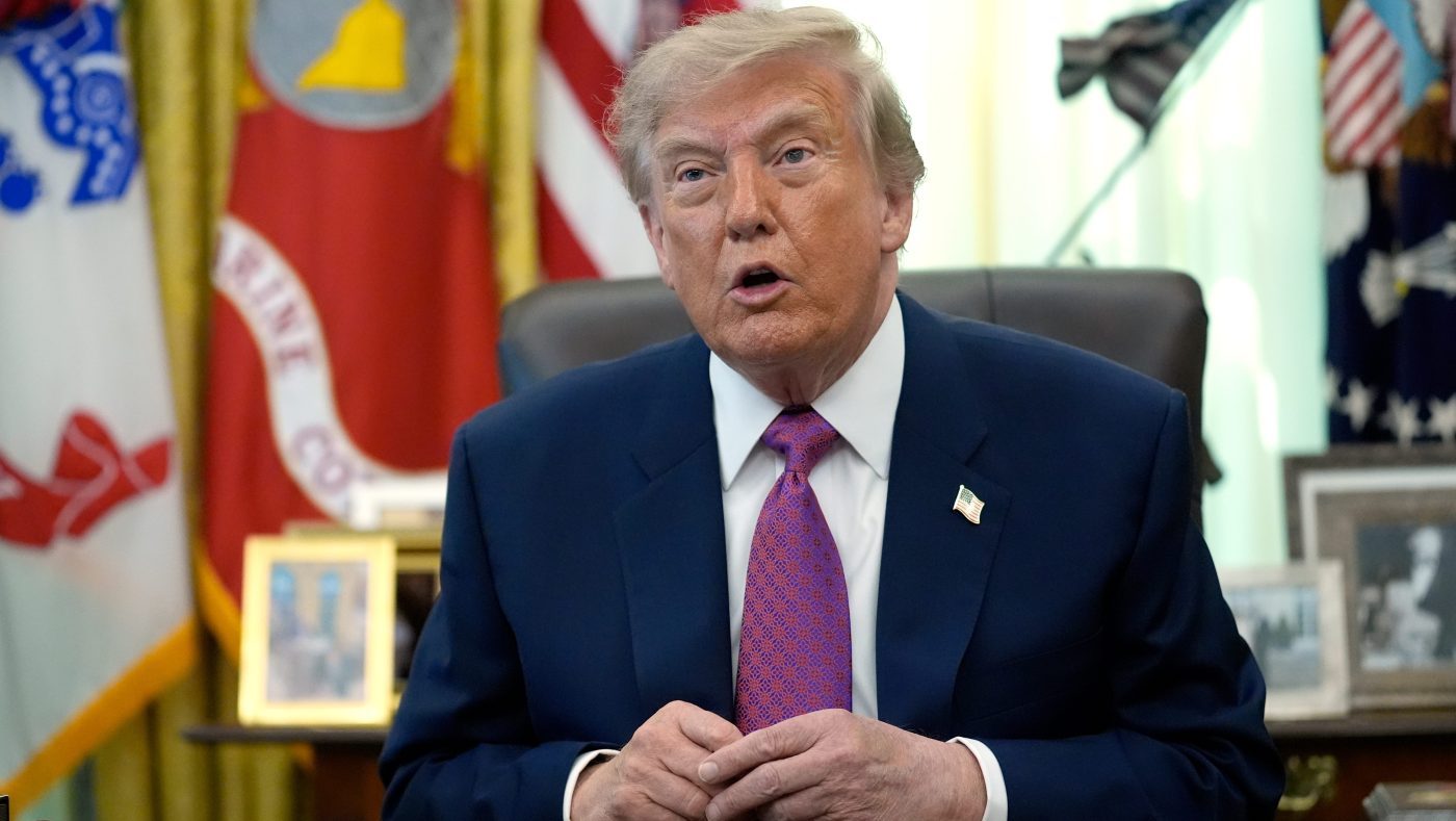 Trump Renames Lake Ontario to Lake America Amid Trade War