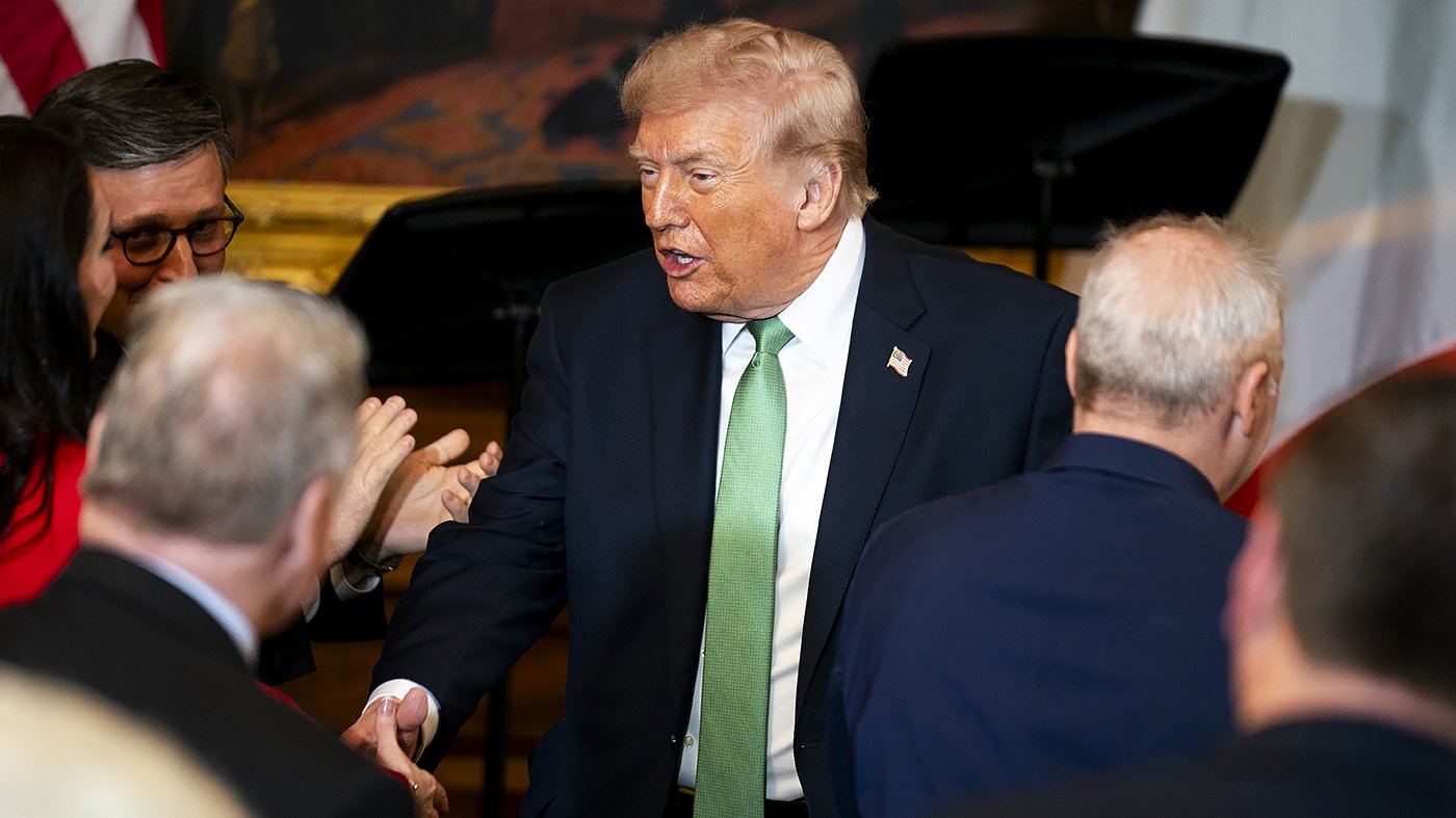 Trump's $2 Billion Haul Gives Democrats Ammo on Affordability Ahead of Midterms
