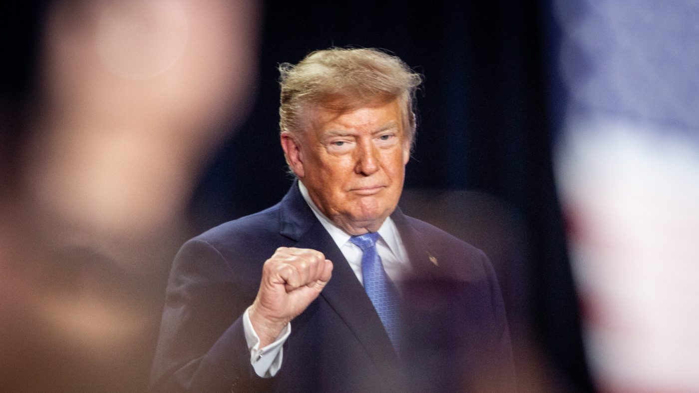 Trump's Approval Edges Up to 32% as GOP Faces Midterm Headwinds