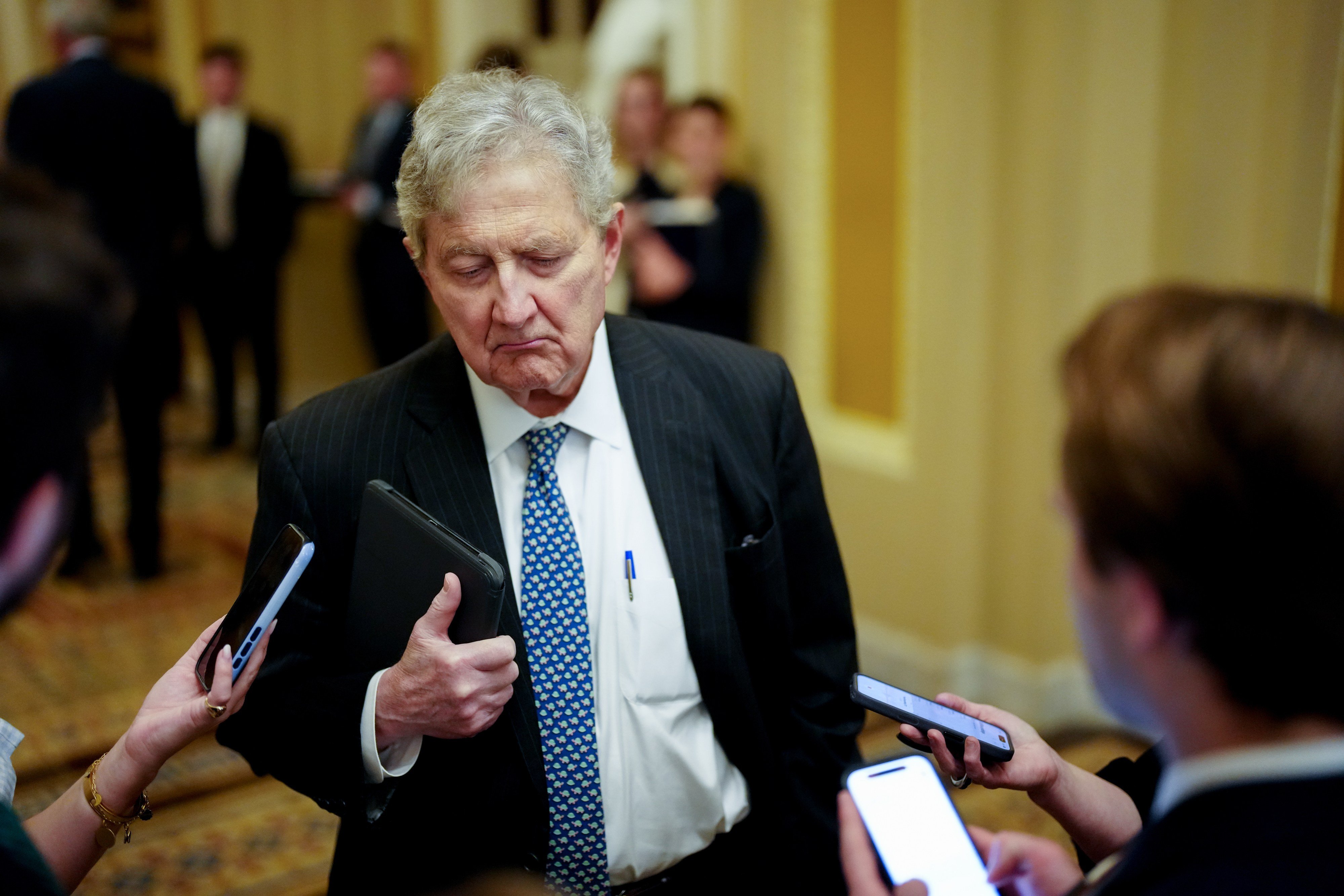 Trump's Approval Hits 29% as GOP Faces Midterm Backlash