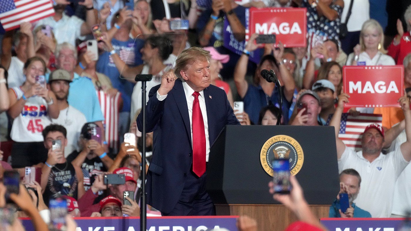 Trump's Canada Tariffs Put Border-State GOP on Defensive Ahead of Midterms
