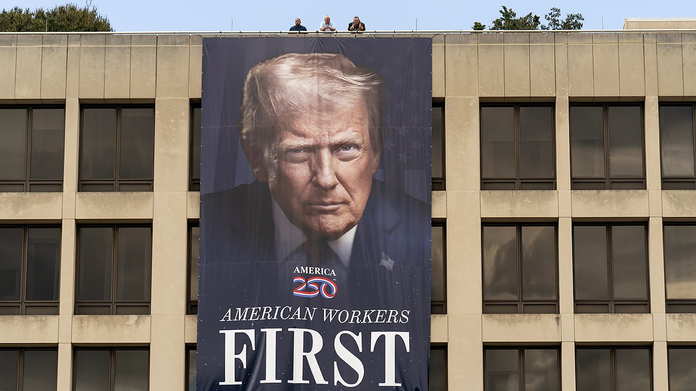 Trump's Face and Name Spread to U.S. Passports, Marking New Phase of Personal Branding on Federal Property