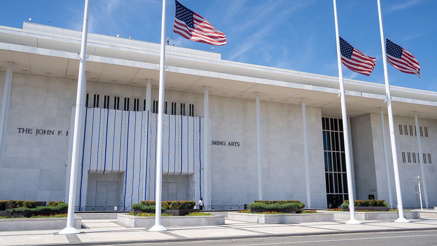 Trump's Kennedy Center Name Battle Heads to Court as He Stumps for Paxton in Texas