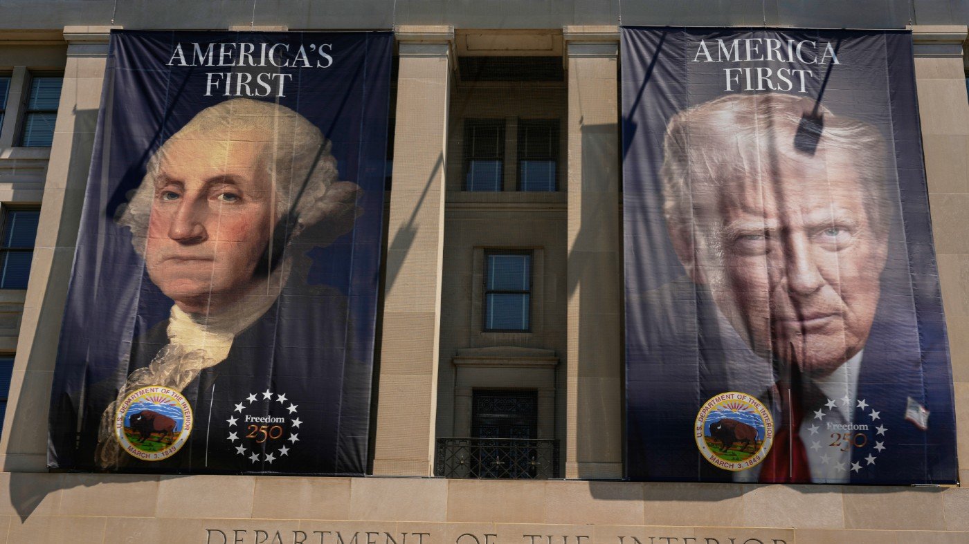 Trump's 'No Limits' Power Claim: New Book Reveals Dictator Comparisons