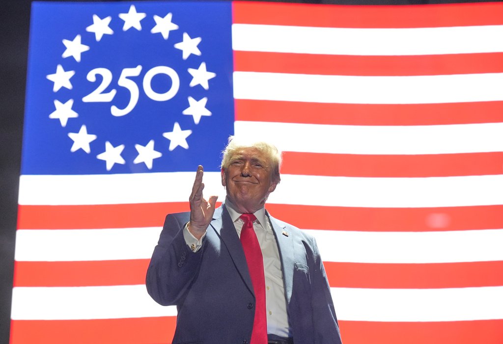 Trump's 'Usurpations' Echo King George as Midterms Loom