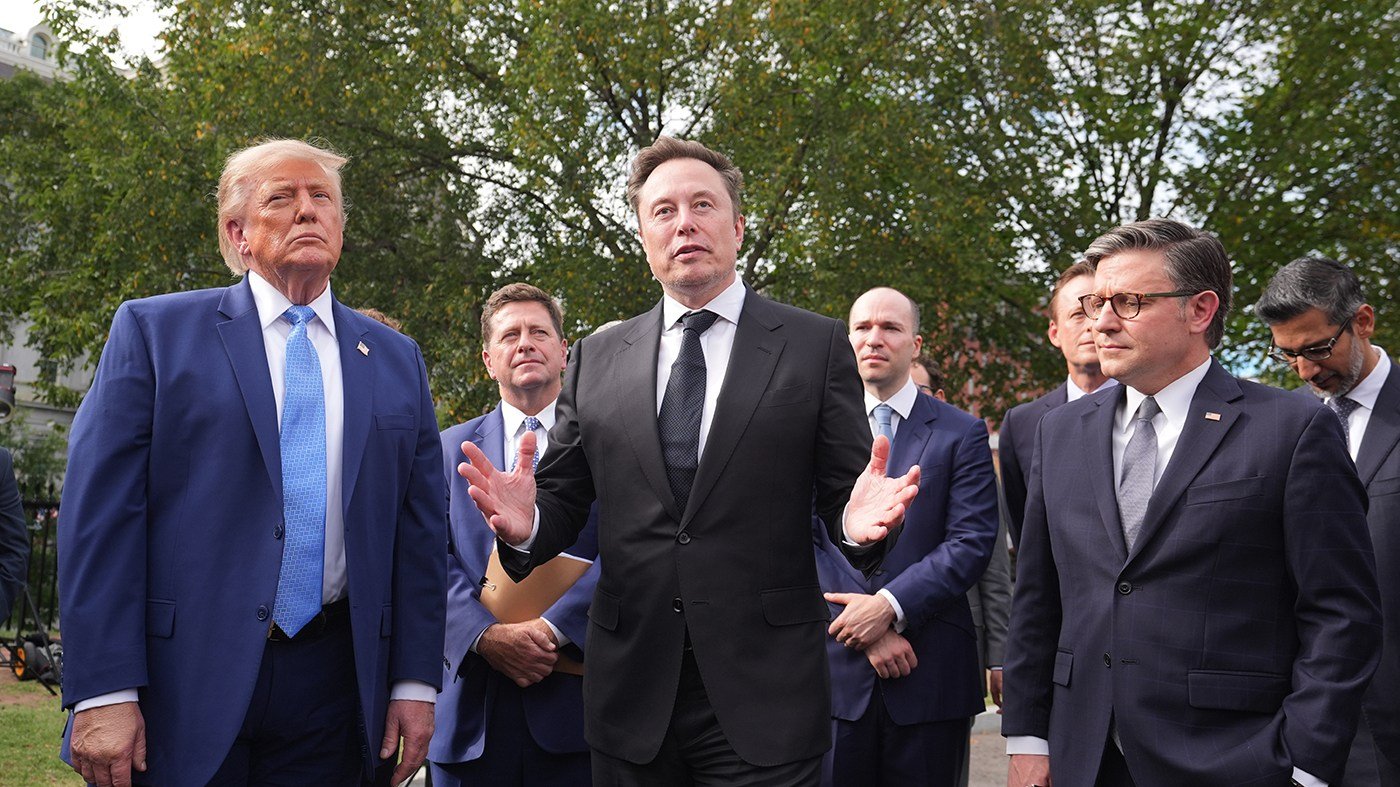 Trump's Voluntary AI Safety Accord Draws Fire from Critics