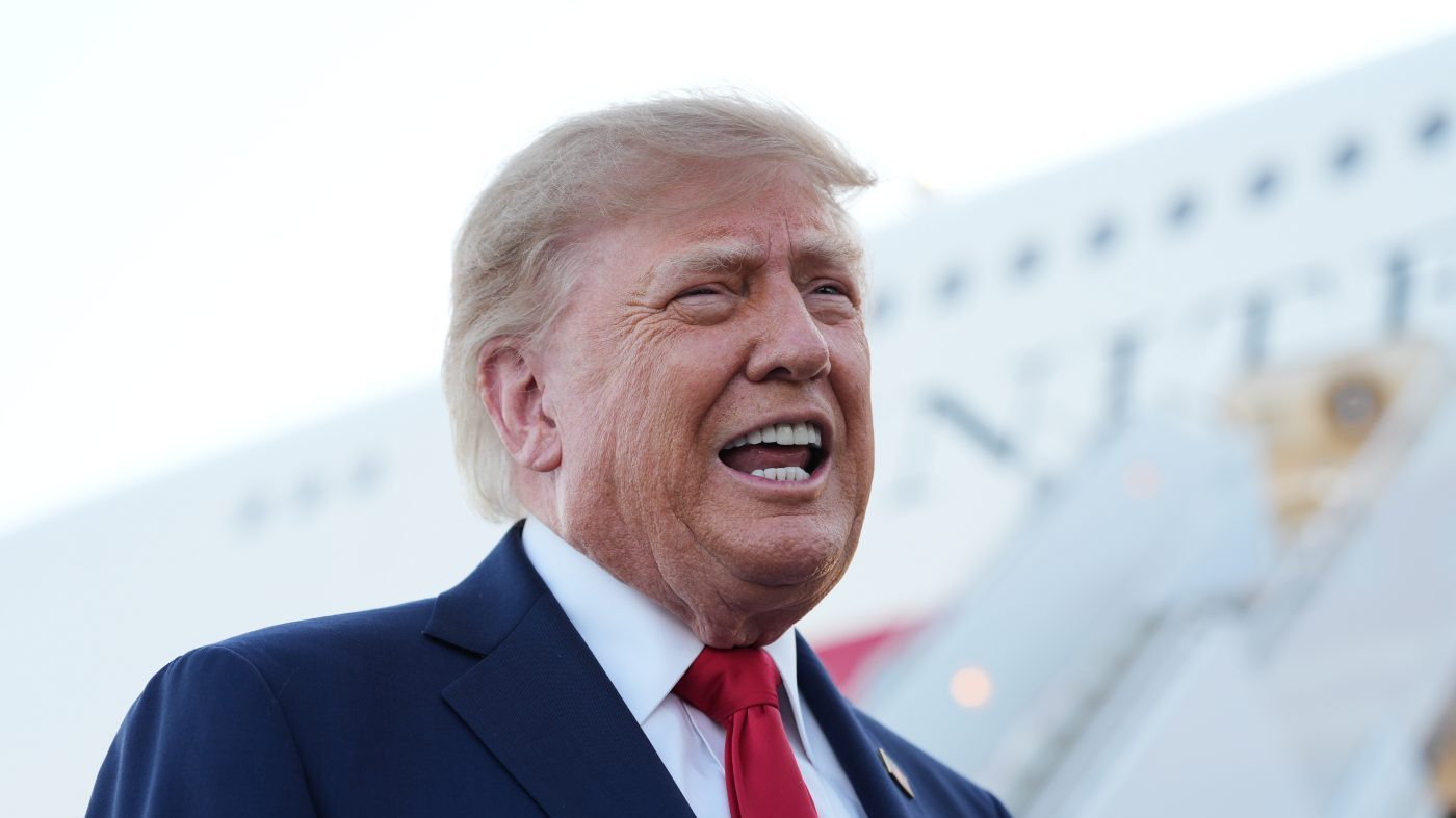 Trump shields Warsh, blasts Fed board for rate hike