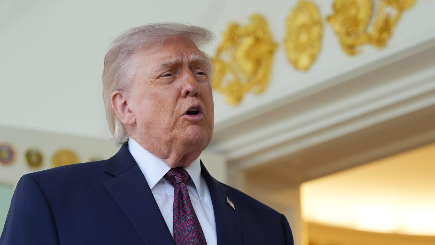 Trump Signs Order Expanding Retirement Access, Launches TrumpIRA.gov