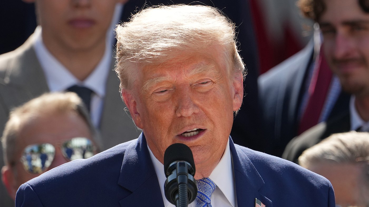 Trump Tariffs Threaten Republican Midterm Hopes as Economic Fears Mount