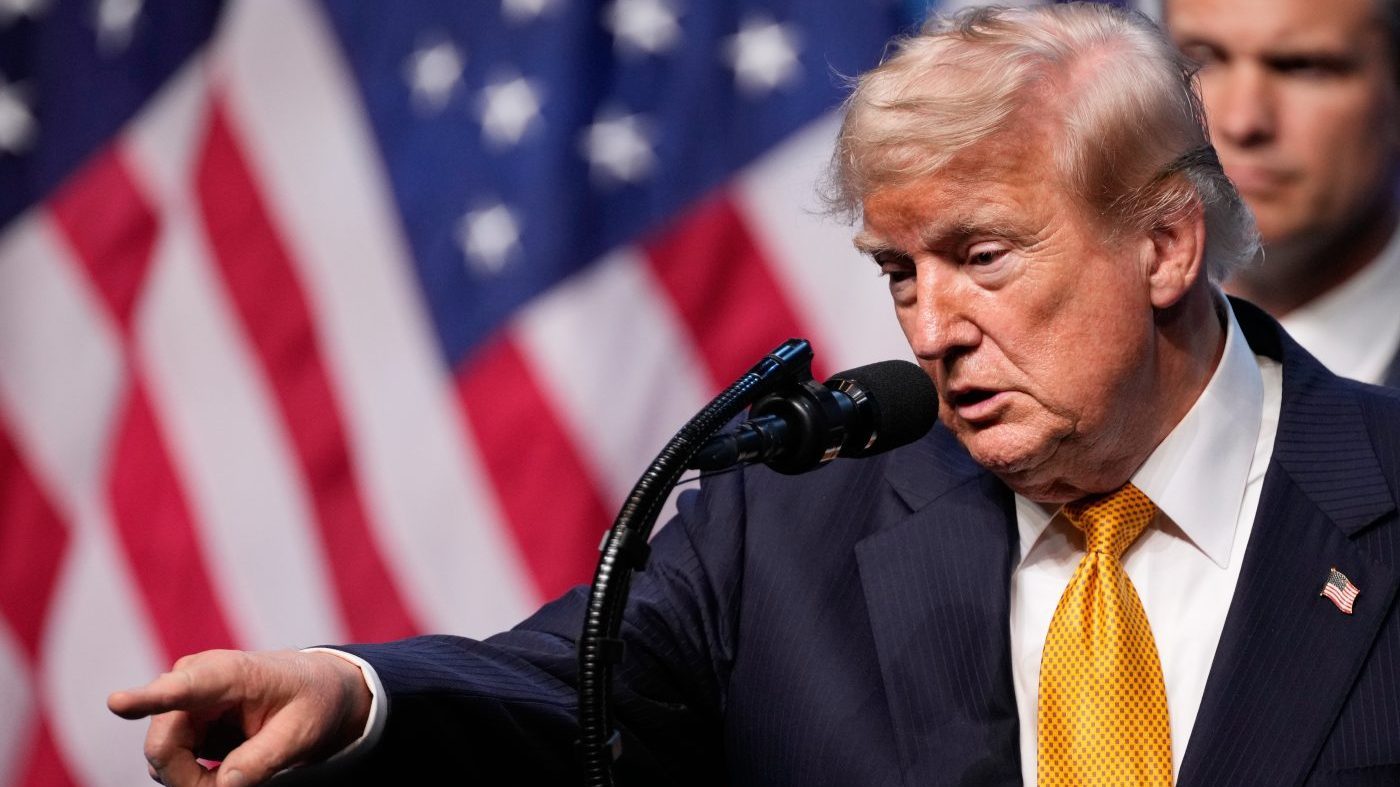 Trump Threatens Iran with 'Complete Decimation' Over Assassination Plot