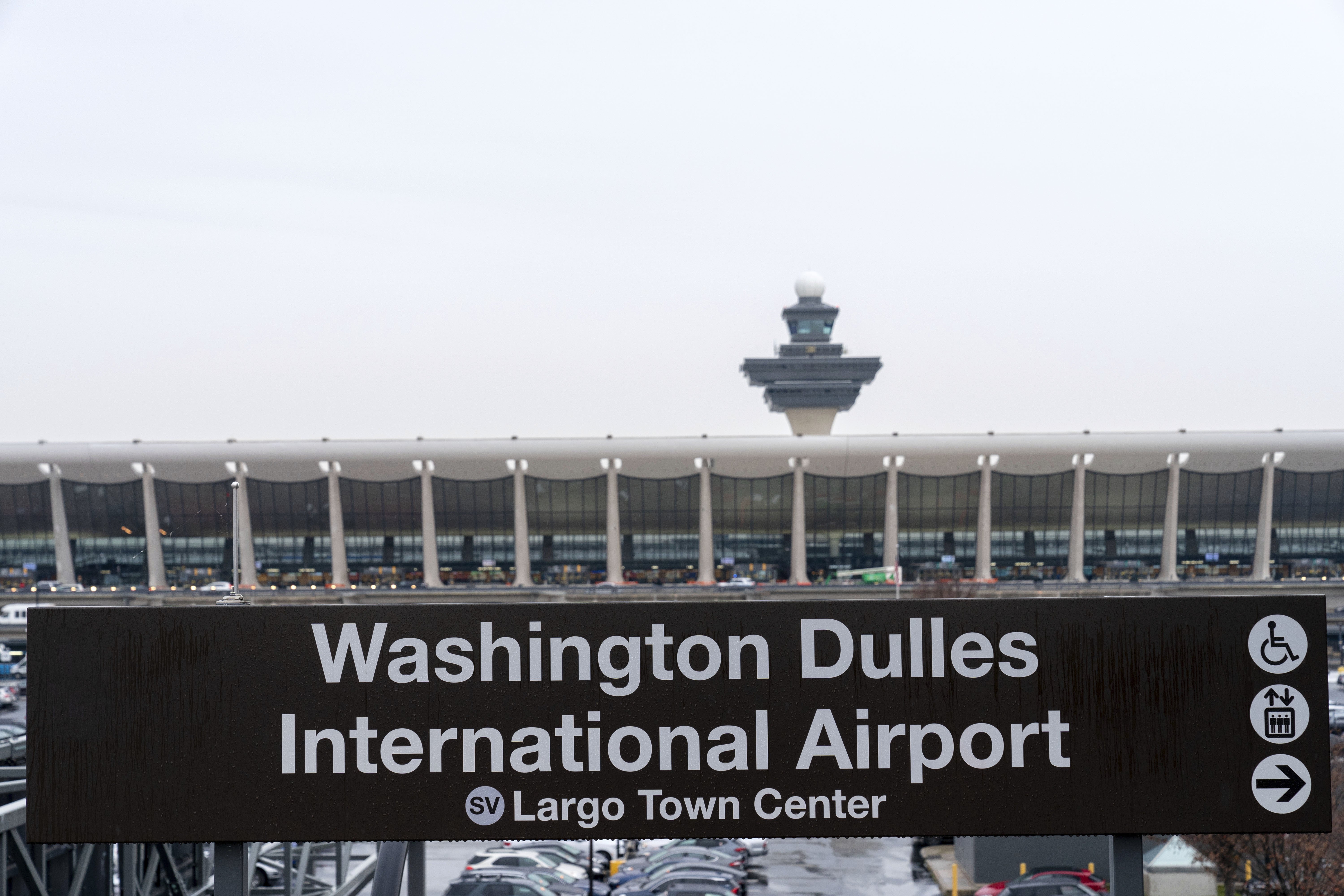 Trump Unveils $22.5B Dulles Overhaul, Scrapping Notorious People Movers