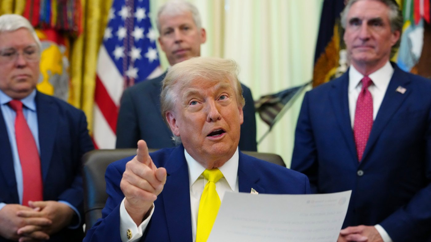 Trump Unveils $700M Coal Rescue Package, Invokes Defense Production Act