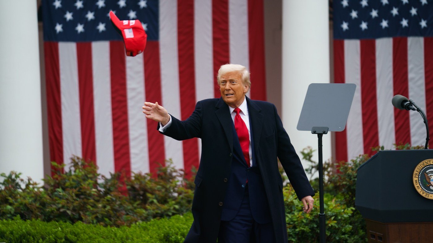 Trump Vows to Unleash $850M MAGA Inc. Fund on Midterms