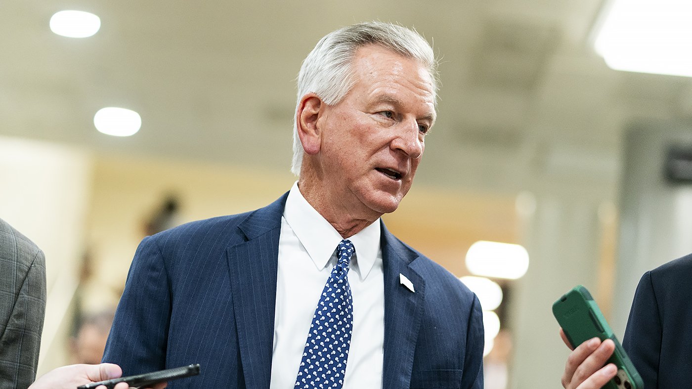 Tuberville Seeks to Rein In College Athlete Transfers With Congressional Bill