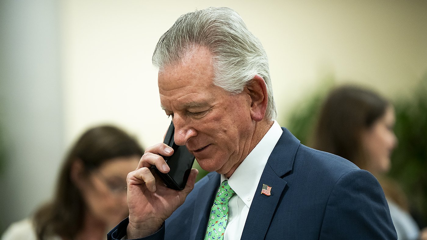Tuberville turns to ChatGPT for policy chats during Alabama road trips