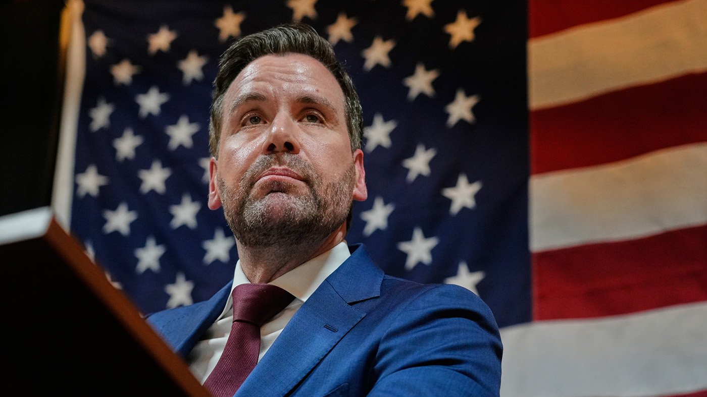 Turek's Decisive Iowa Senate Primary Win Shifts Race Toward Democrats