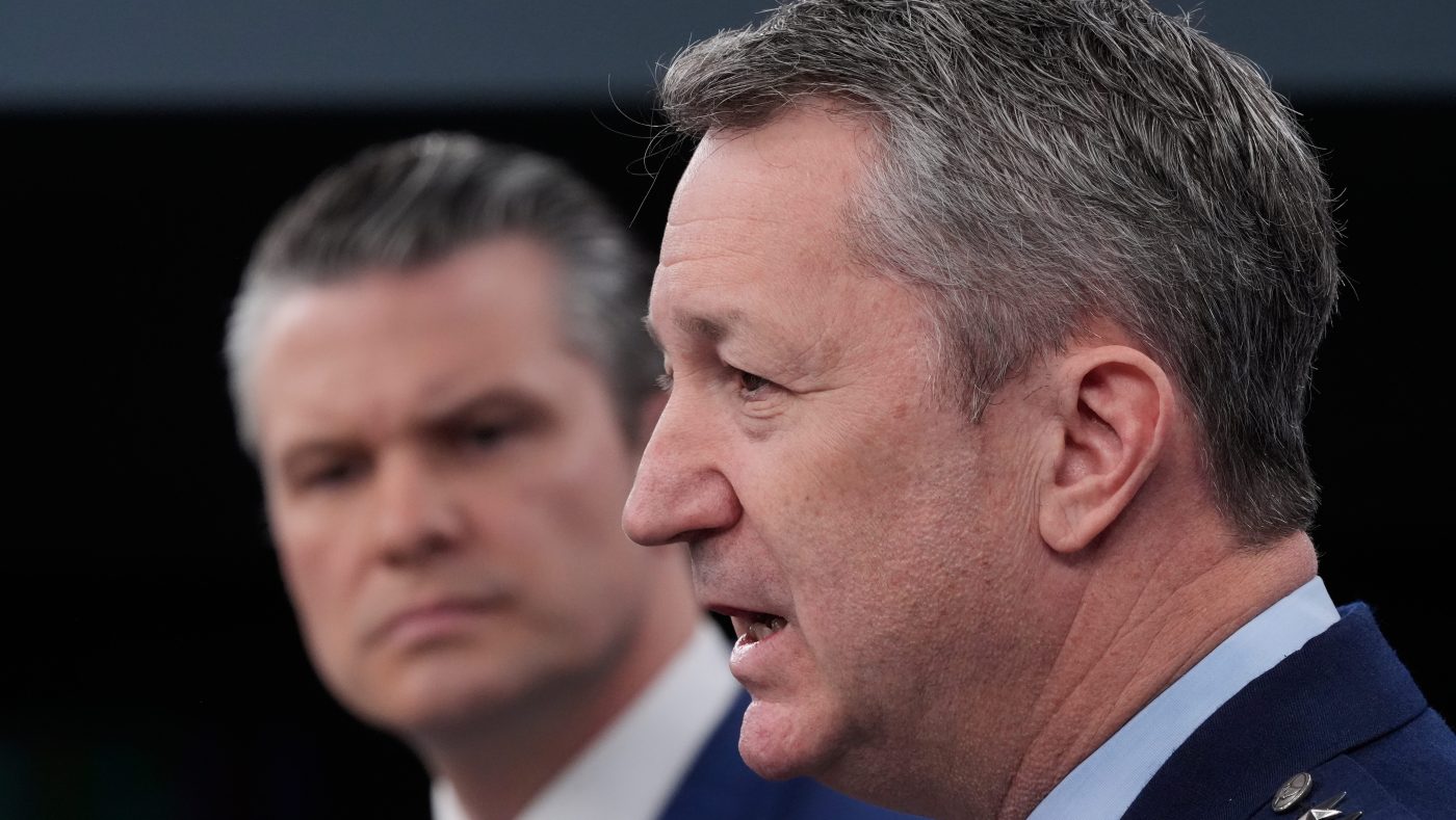 U.S. Military Reports 13 Vessels Heed Hormuz Blockade Warnings, Turn Back