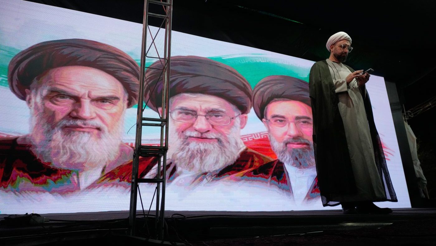 US Launches New Wave of Strikes on Iran After Hegseth Vows 'Strong' Response