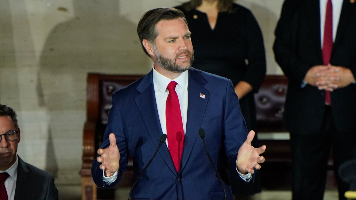 Vance Recalls Graham's Fiery Kavanaugh Defense at Capitol Memorial