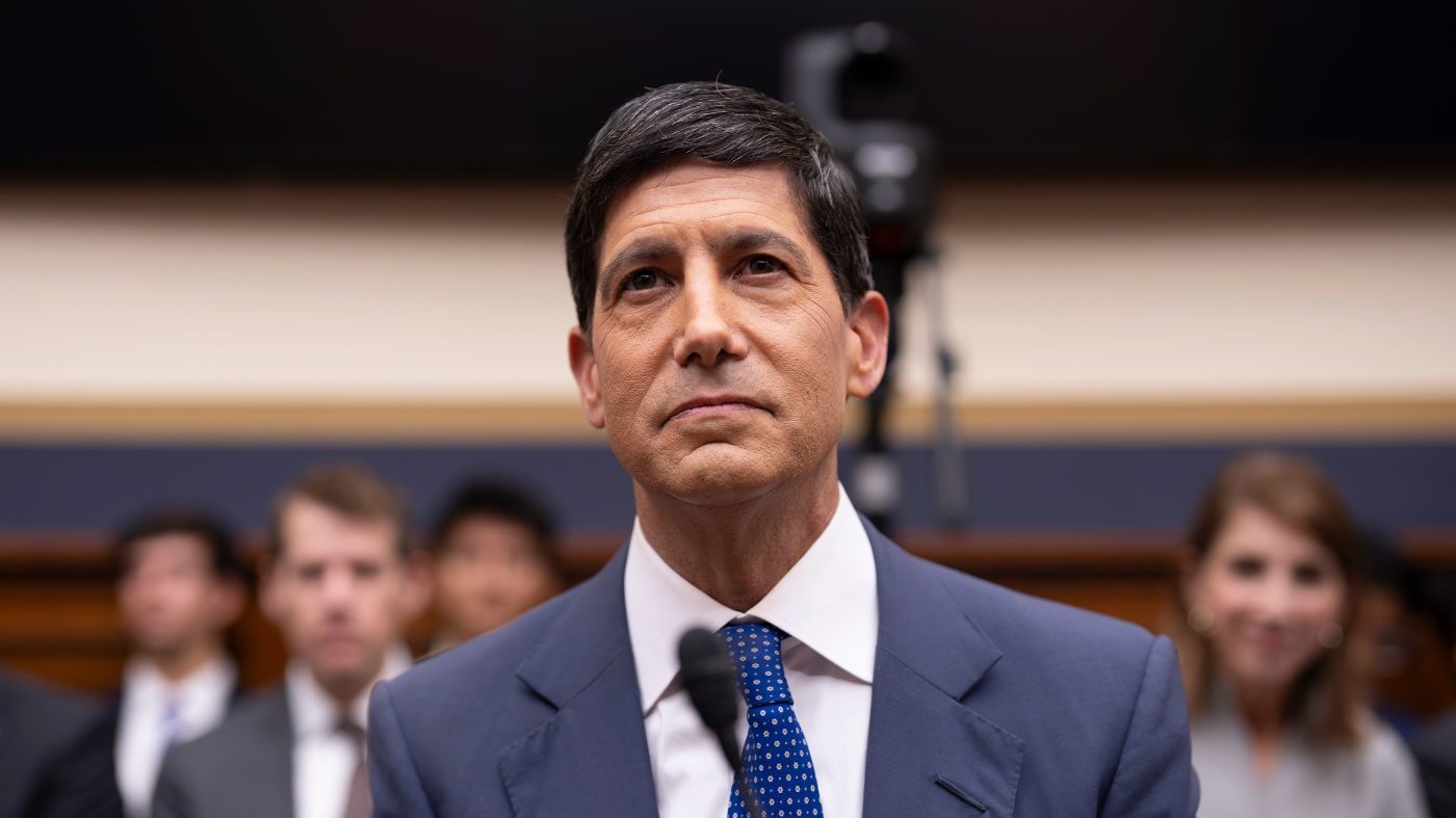 Warsh to Address Nation as Fed Holds Rates Amid Iran War Energy Jitters