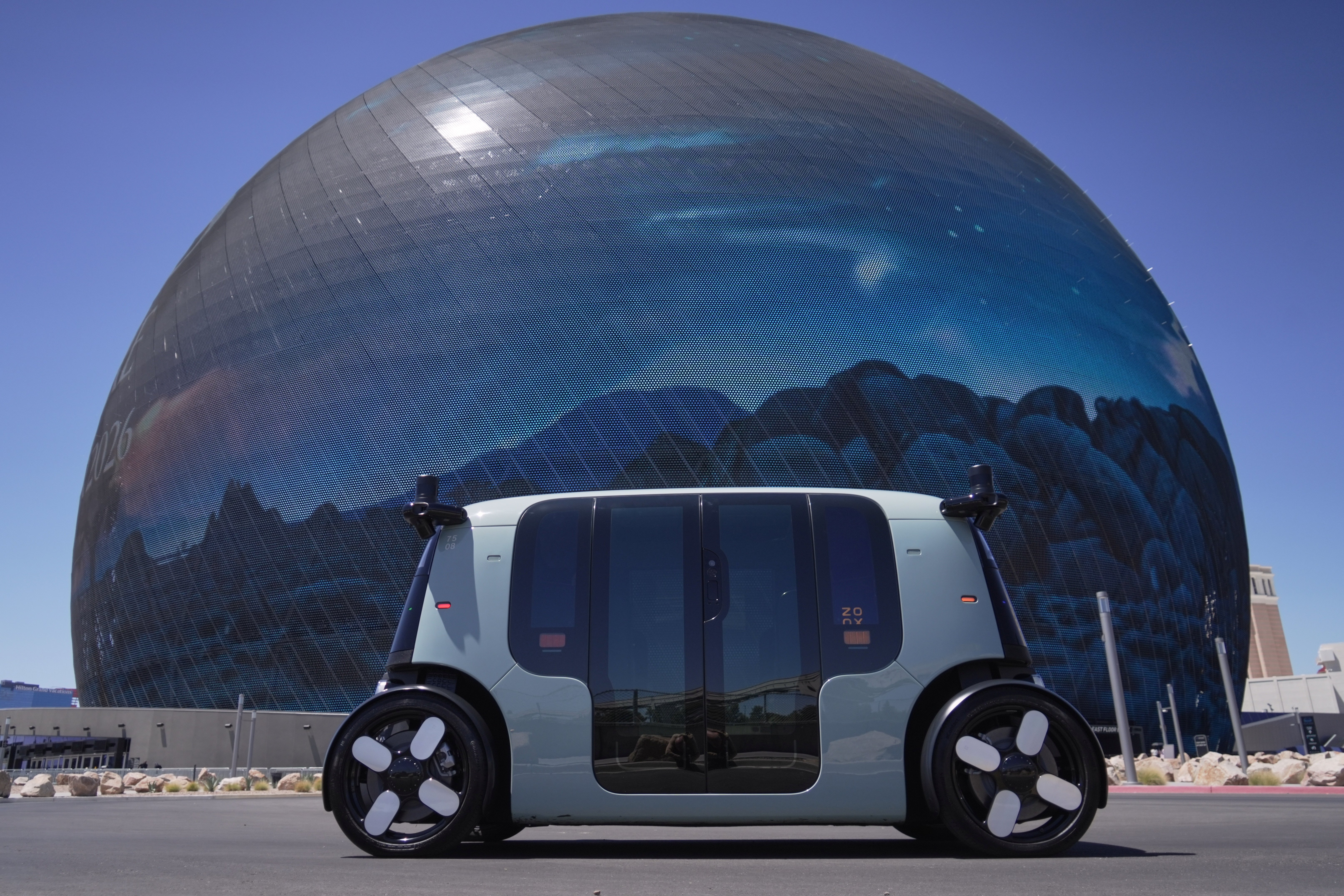 Who Pays When a Driverless Taxi Crashes? New Liability Questions Emerge