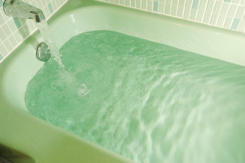 Why hurricane prep guides urge filling your tub with water