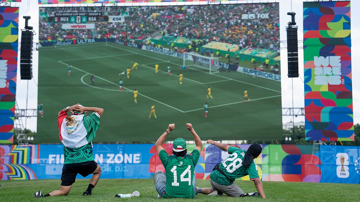 World Cup 2026: Politics, Immigration, and Hydration Breaks Dominate Opening Week