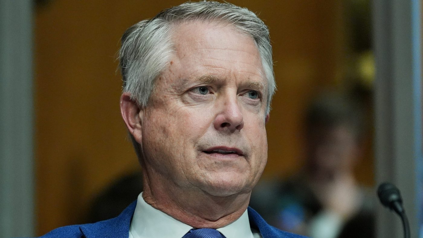WSJ slams Kansas GOP senator over Social Security tax cap removal