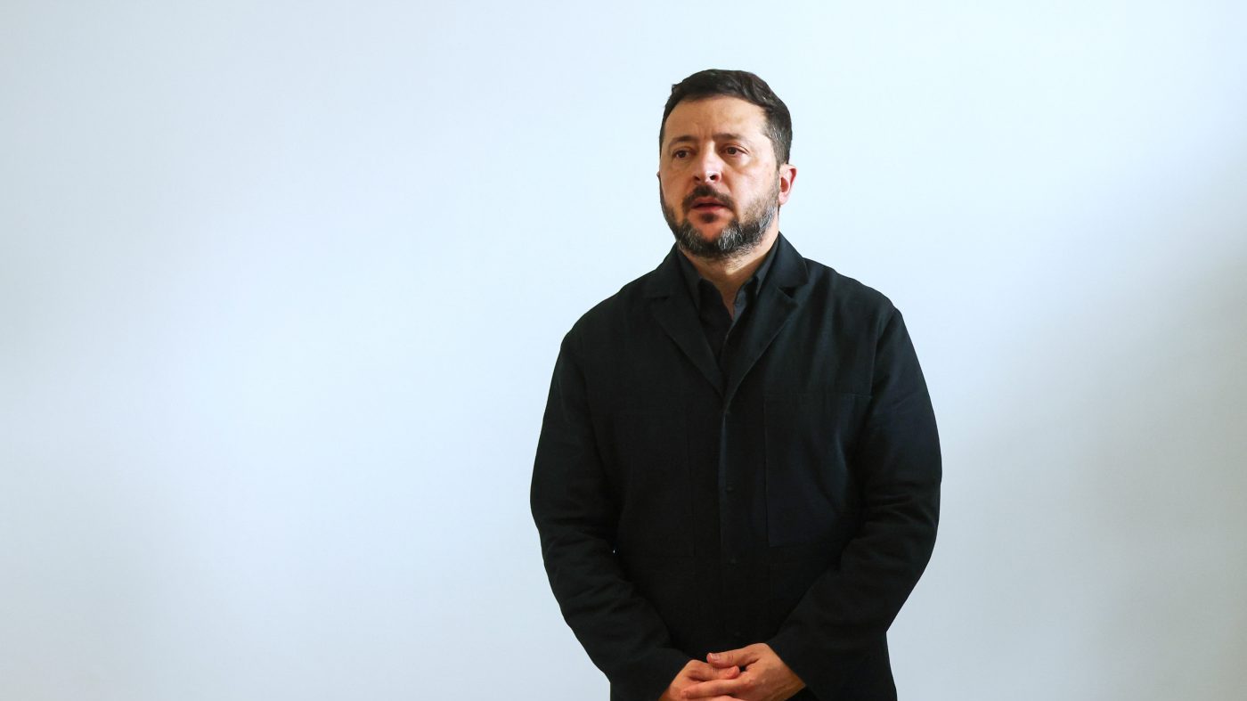 Zelensky casts doubt on US intelligence resumption after overnight Russian barrage